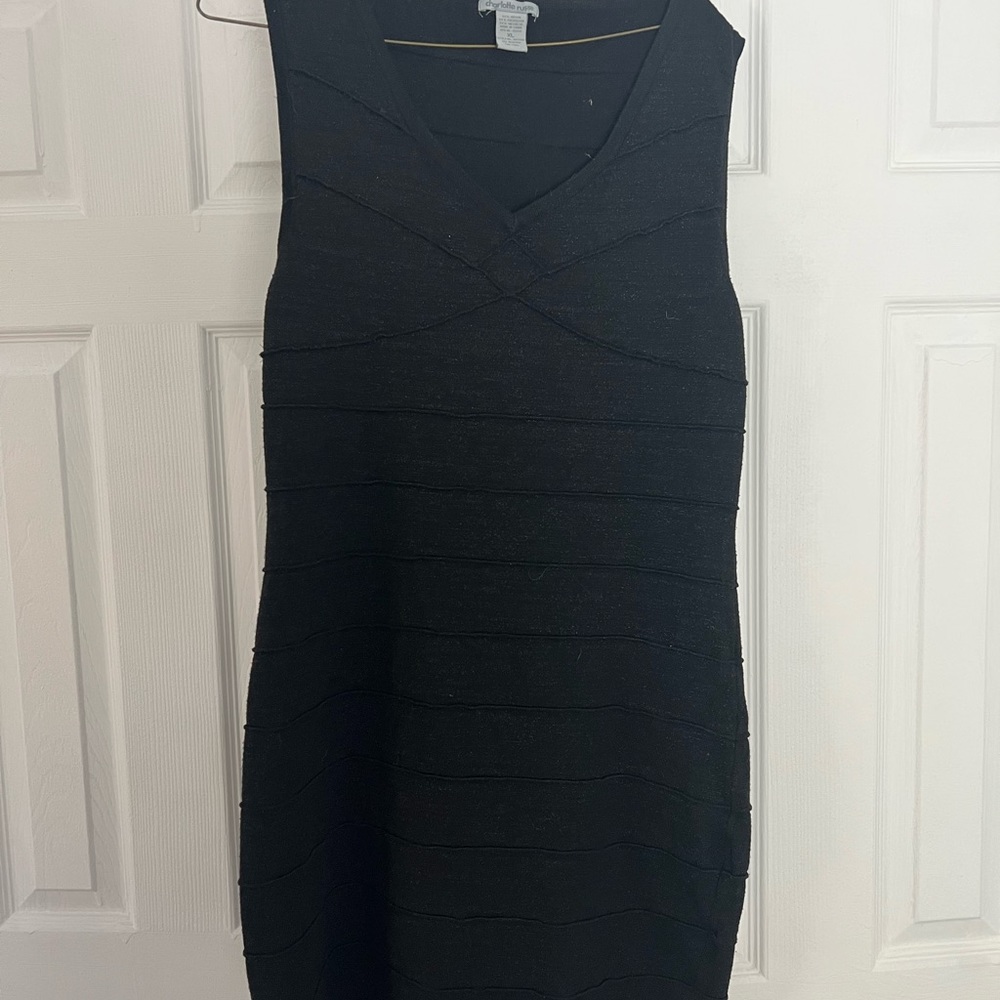 Dress - Picture 7 of 7